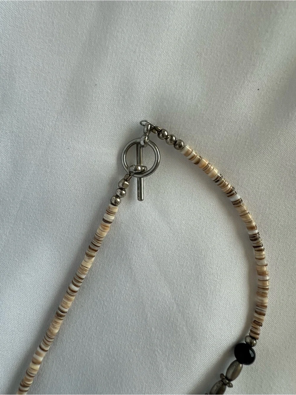 Turquoise Chip Bead Necklace with Agate Pendant - Women Jewelry - Picture 3 of 5